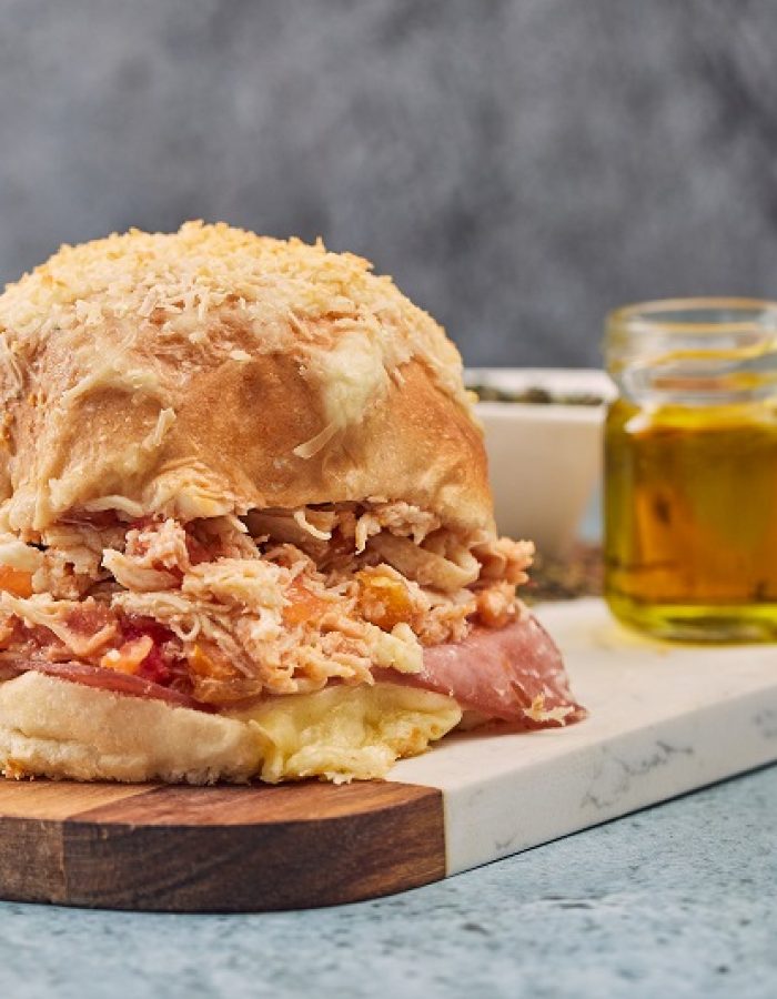 SANDUCHE GRATINADO DE POLLO